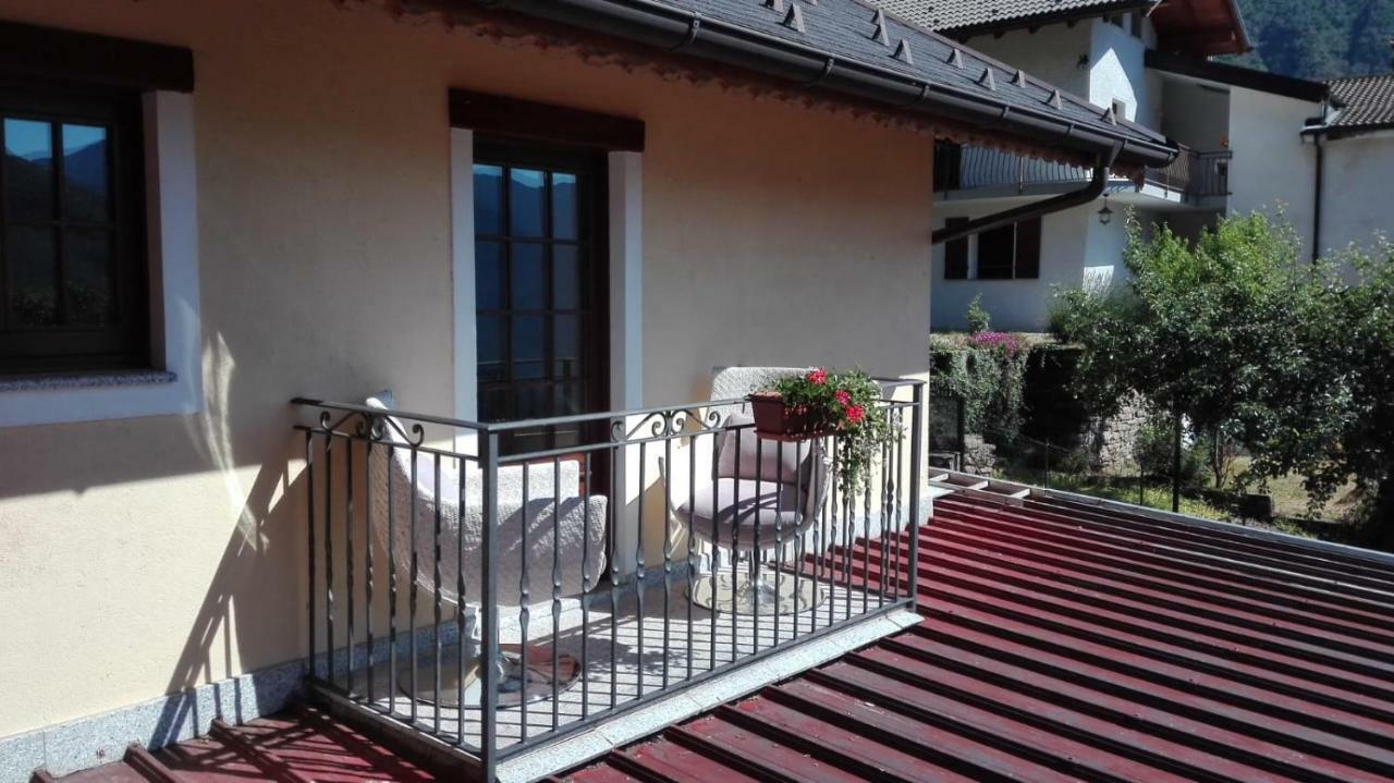 Cat Marvei Apartment Villadossola Bagian luar foto